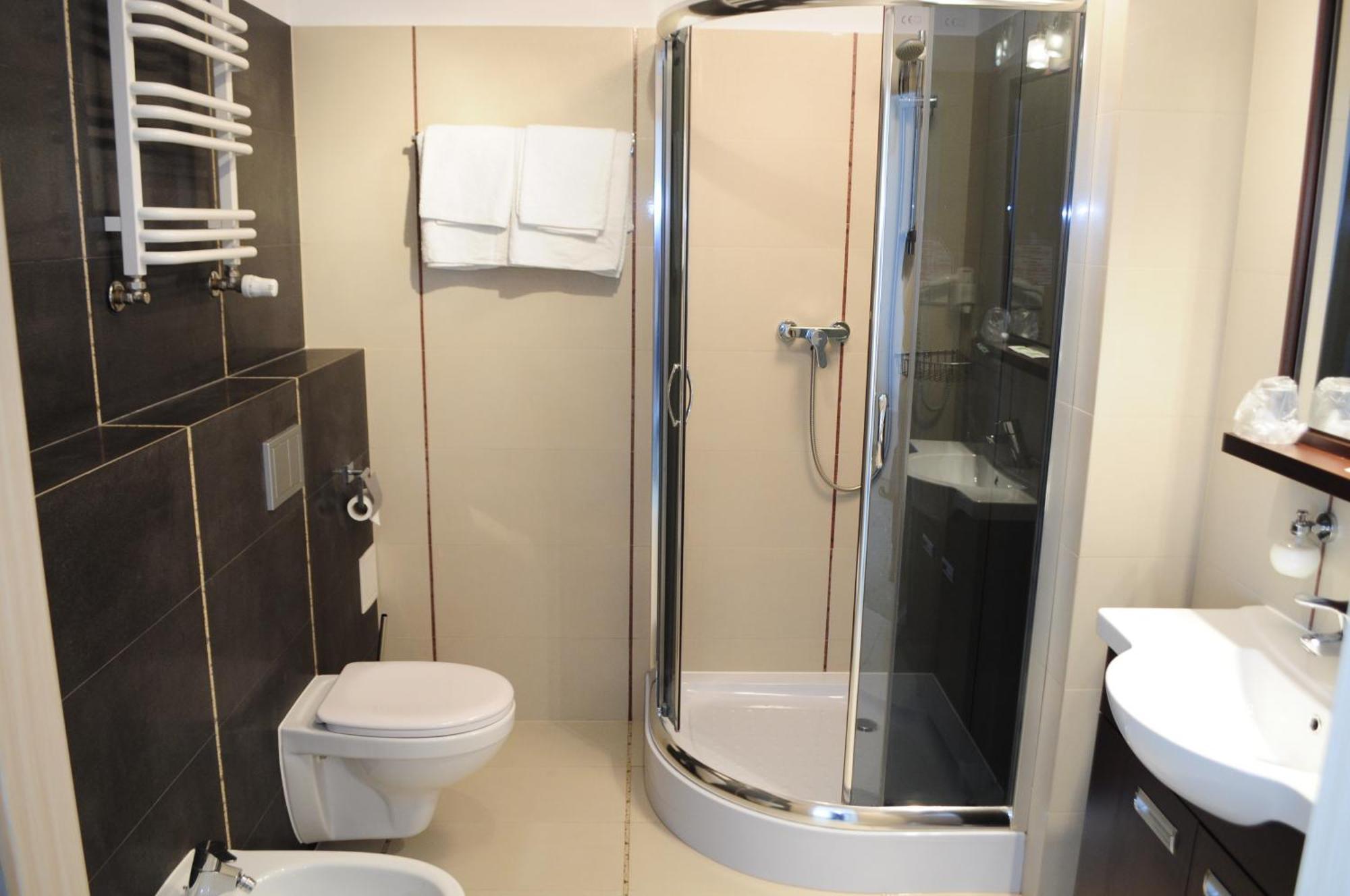 Hotel Cieplice Medi & Spa Jelenia Góra Quarto foto